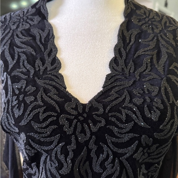 Tadashi Vintage Black Velvet Beaded Mesh Sleeve V-Neck Party Evening Top M - Picture 12 of 12